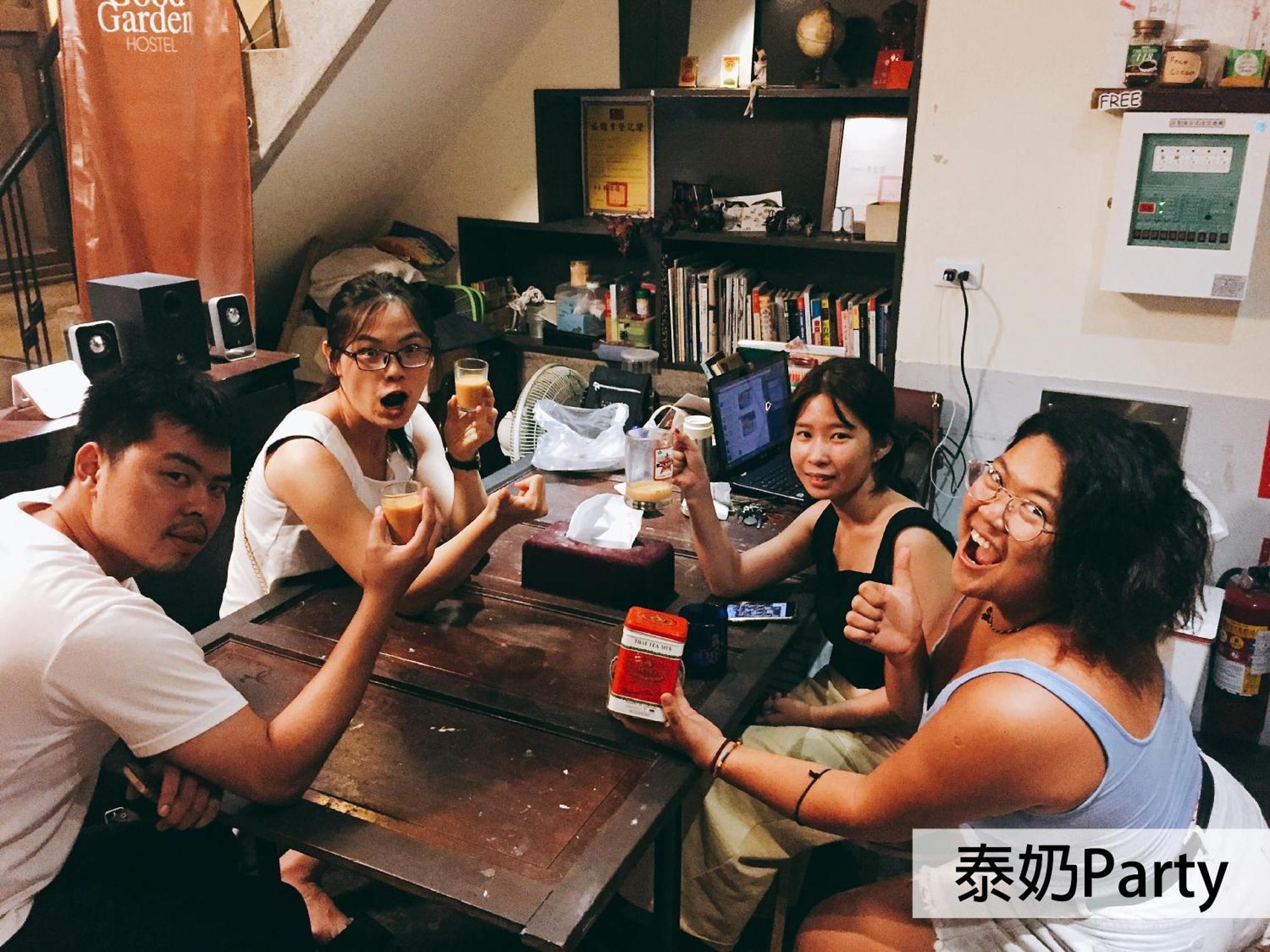 Good Garden Female Hostel Tainan Exterior foto